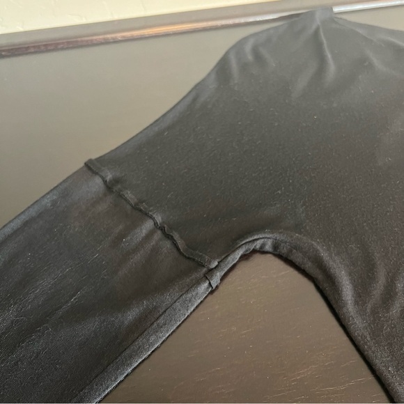 Cut 25 by Yigal Azrouel tunic top, cut out back, long sleeve, asymmetric, black - Picture 6 of 13